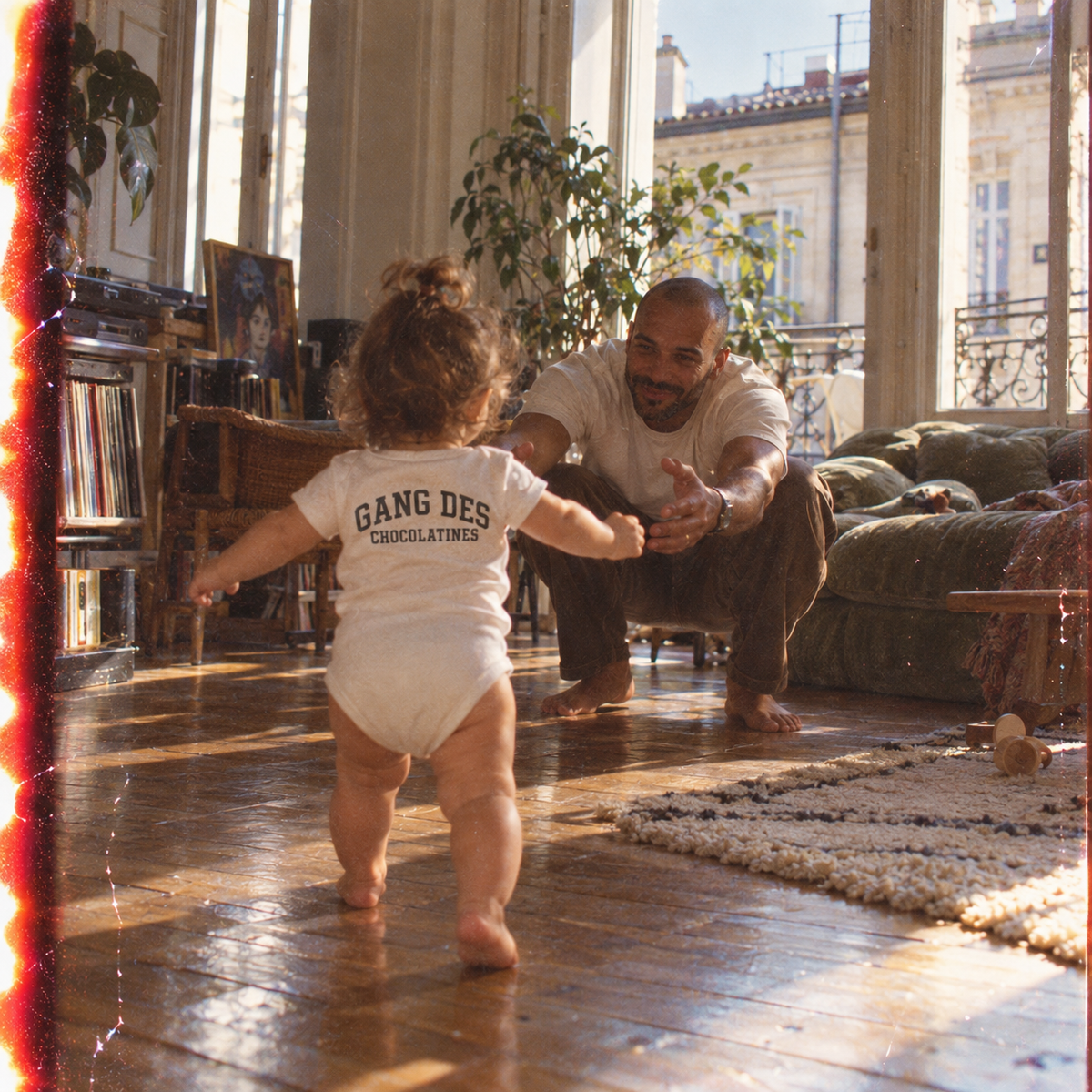 Body bébé blanc « Tradition » impression noire – Le Gang des Chocolatines, vue 2